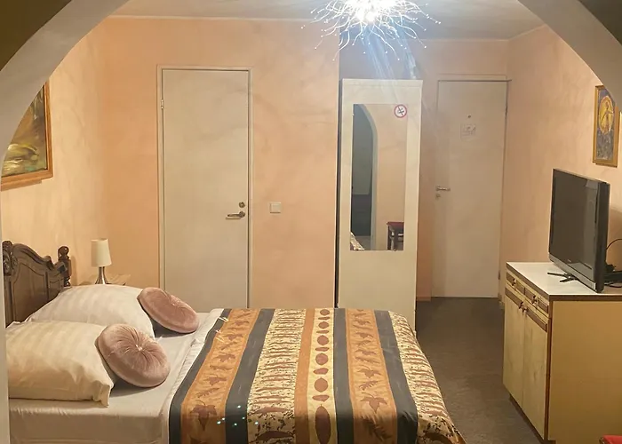 Отель Getliin *